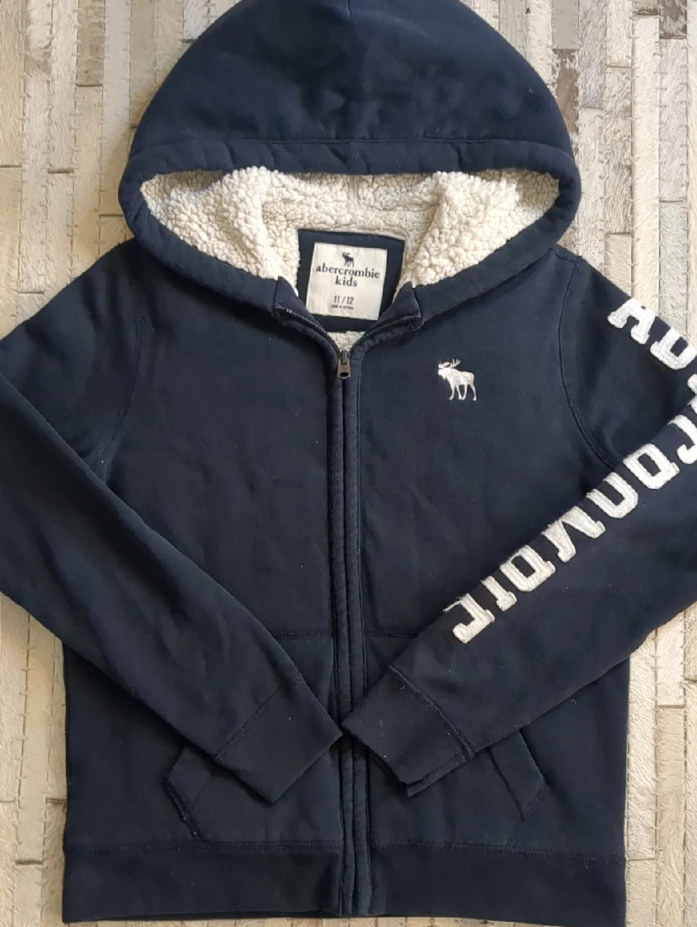 Abercrombie Kids Size 11/12 Vintage Sherpa Lined Hooded Zip Up Navy Sweatshirt